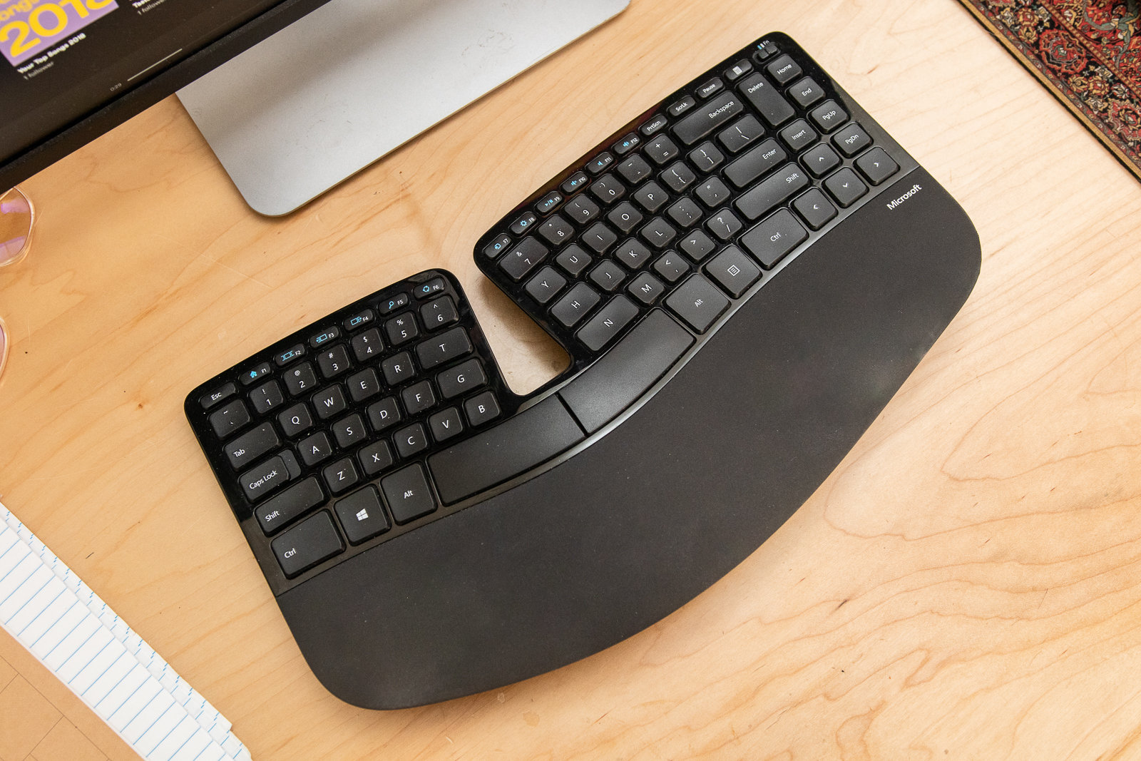 Ergonomic keyboard