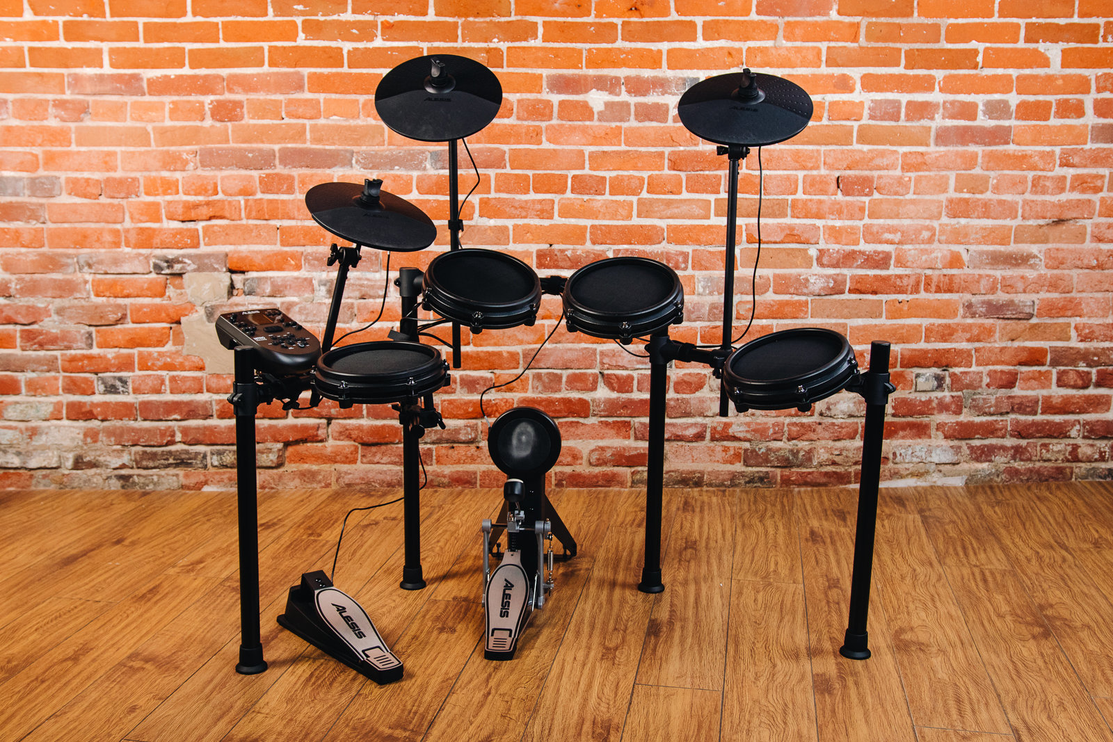 Electronic drum set