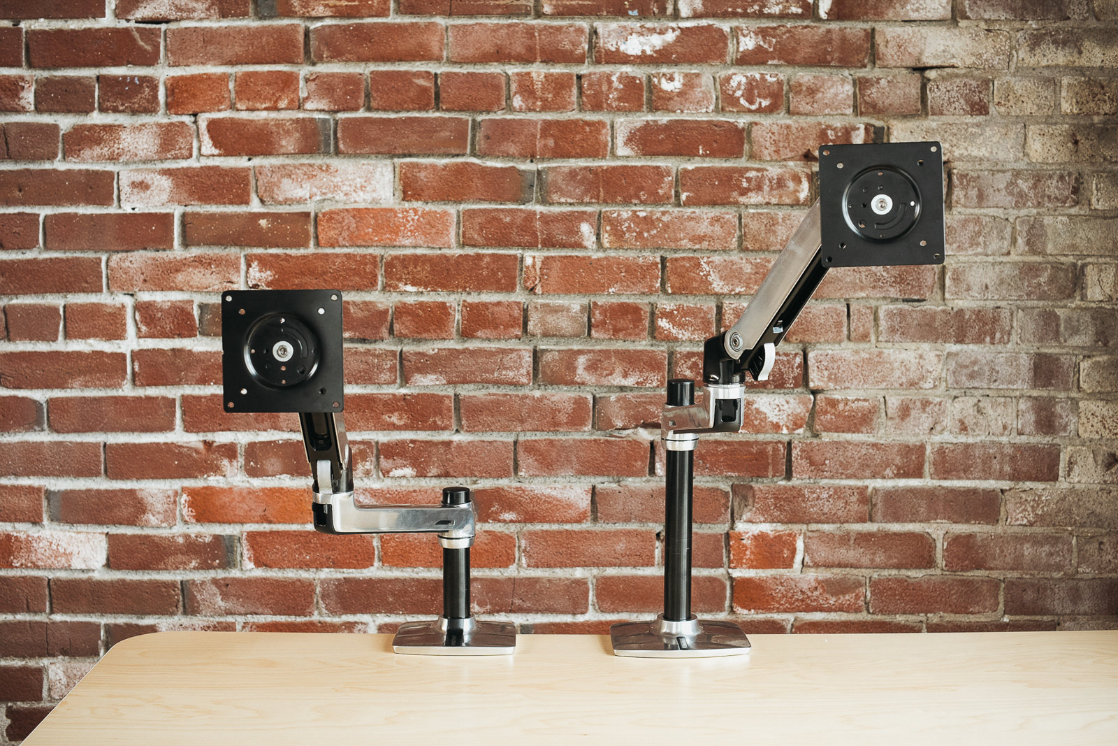 Monitor arm