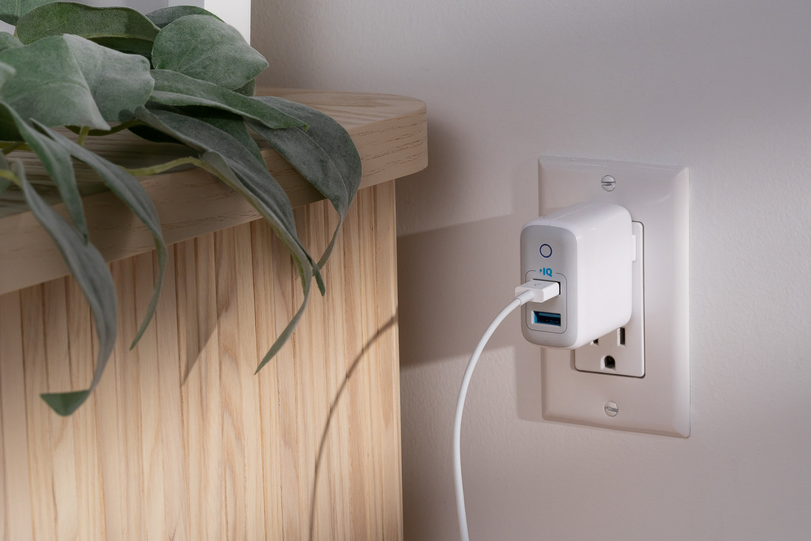 USB phone charger