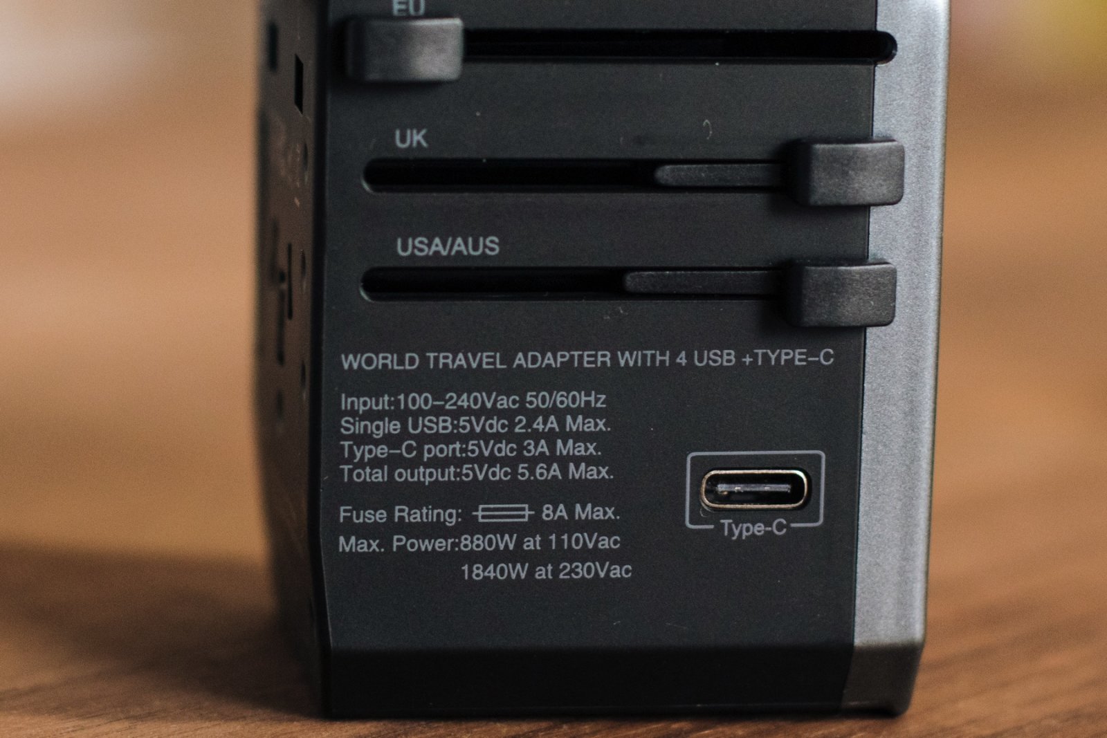 Travel plug adapter