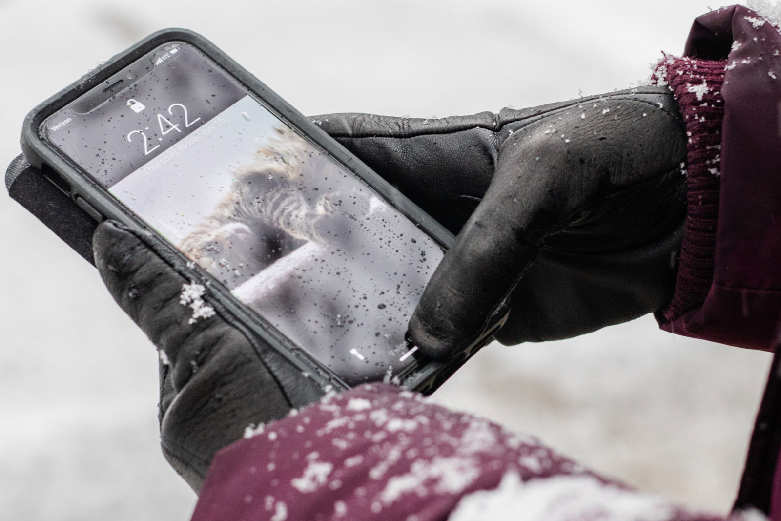 Touchscreen gloves