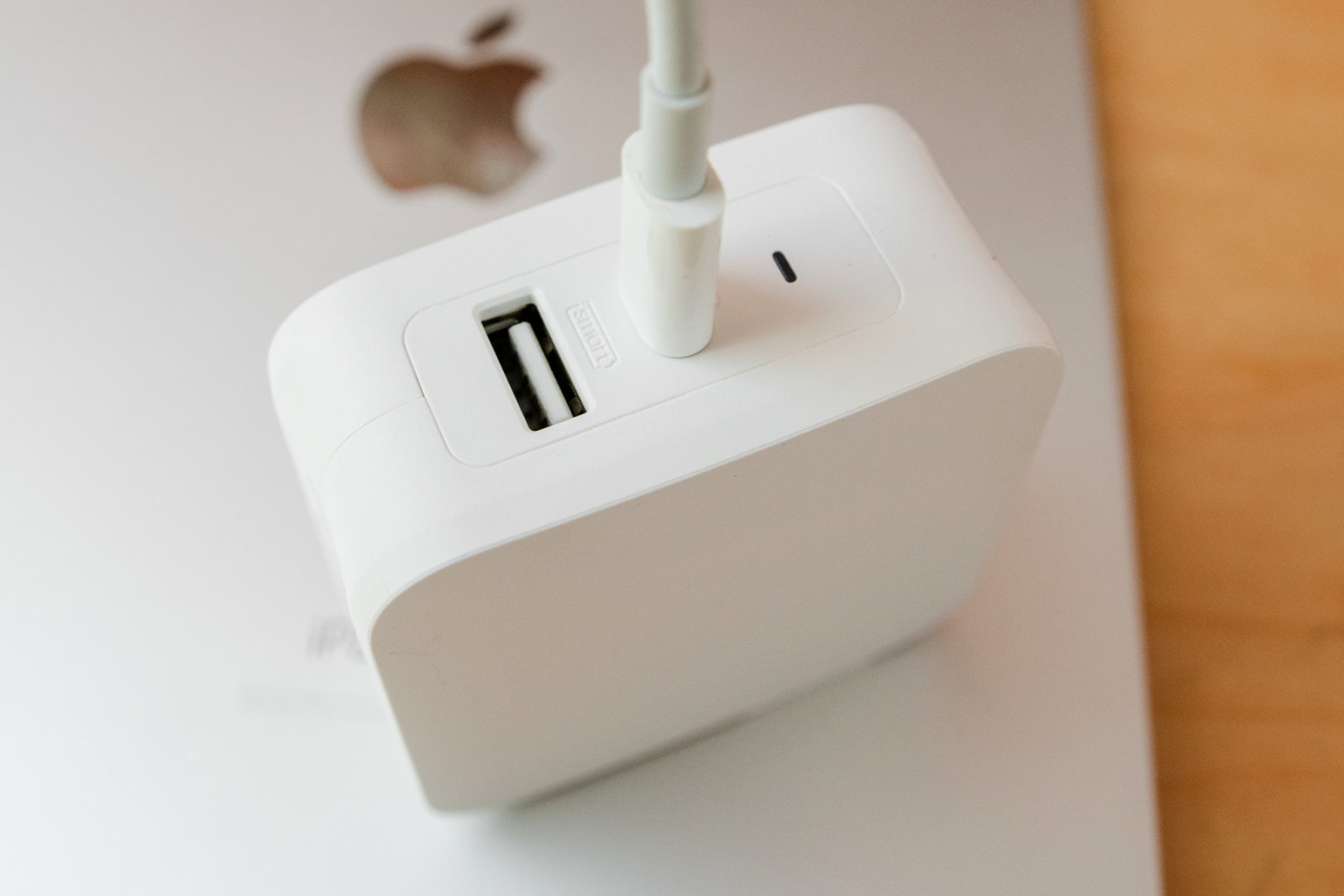 USB-C laptop and tablet chargers