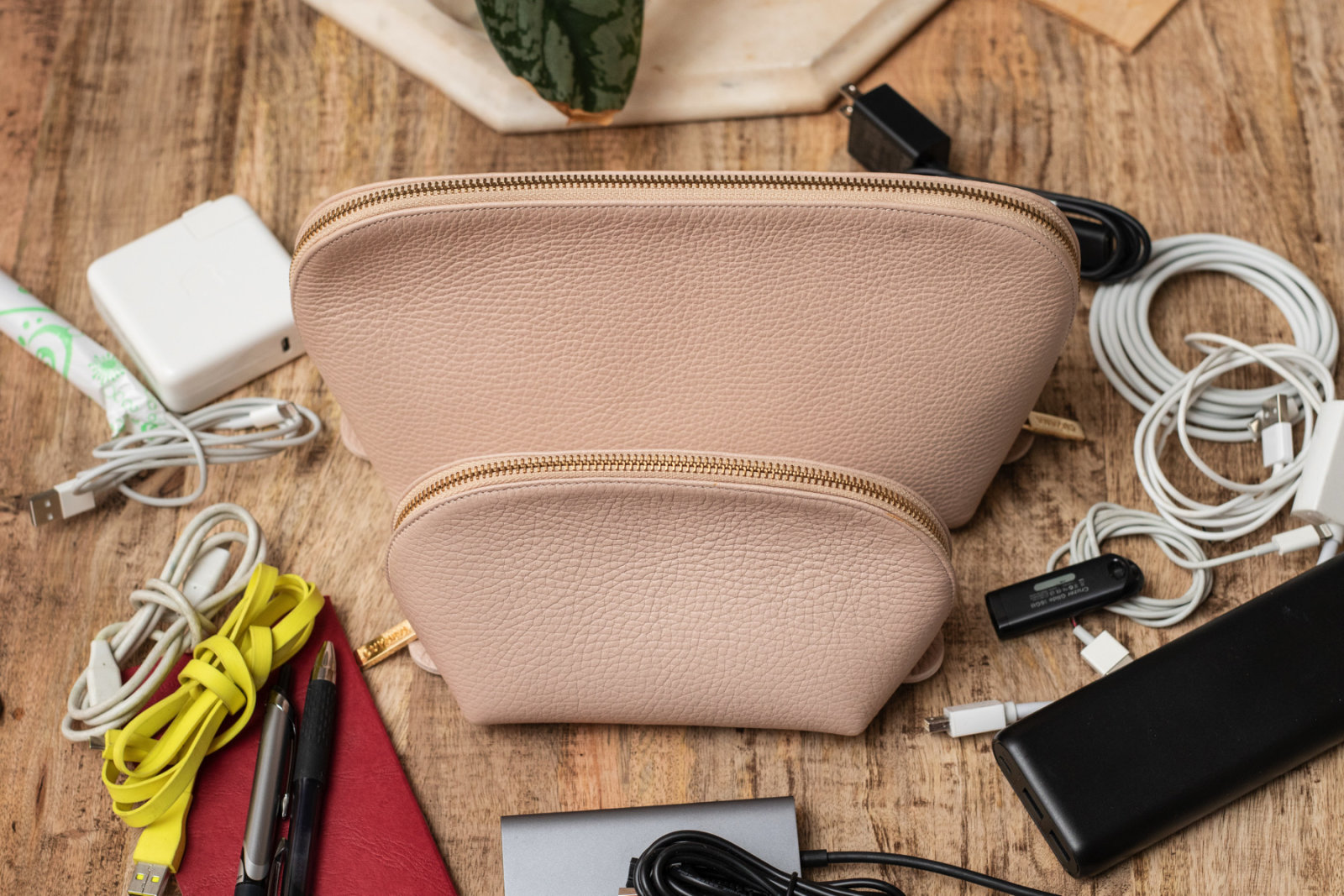 Cable organizer