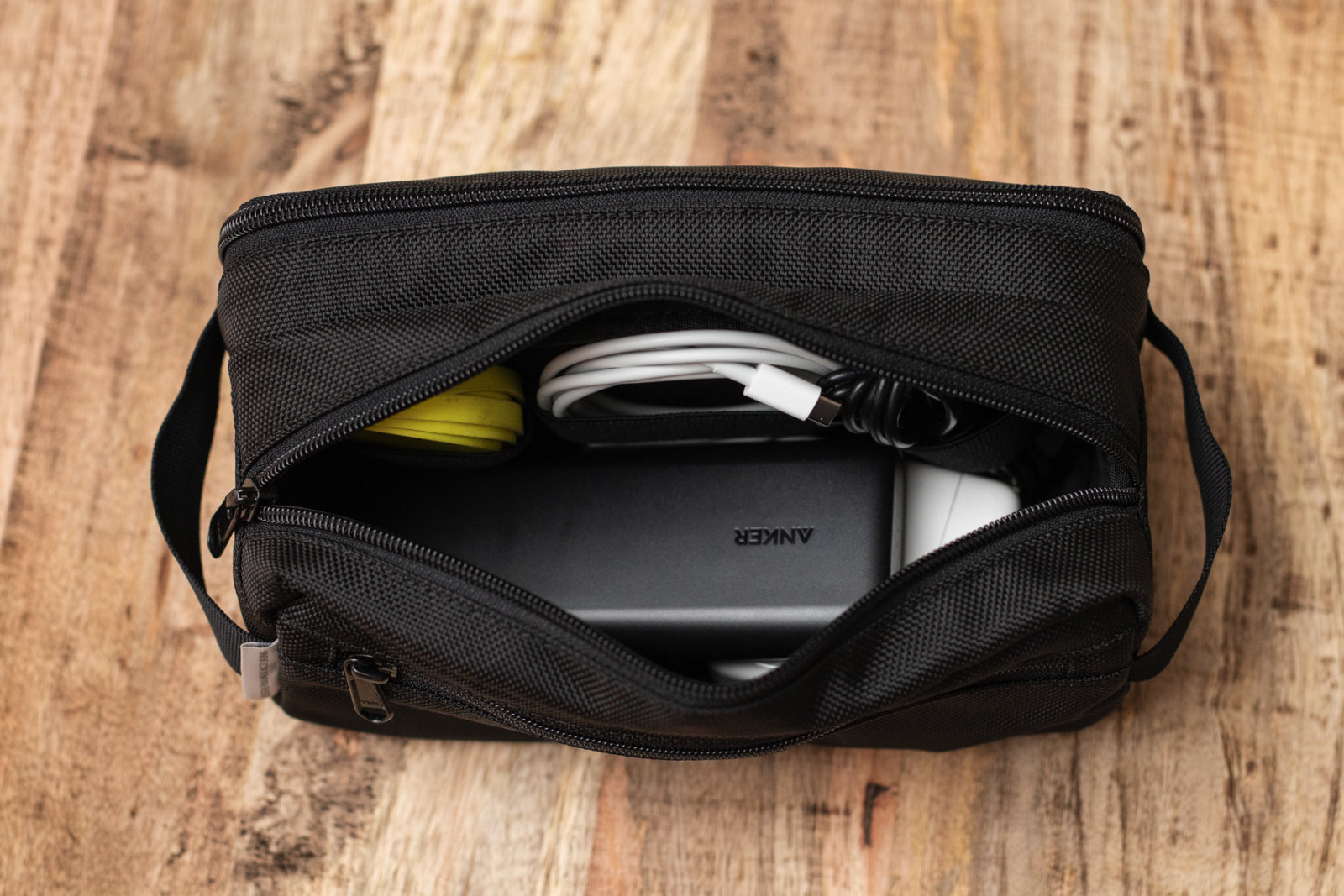 Cable organizer
