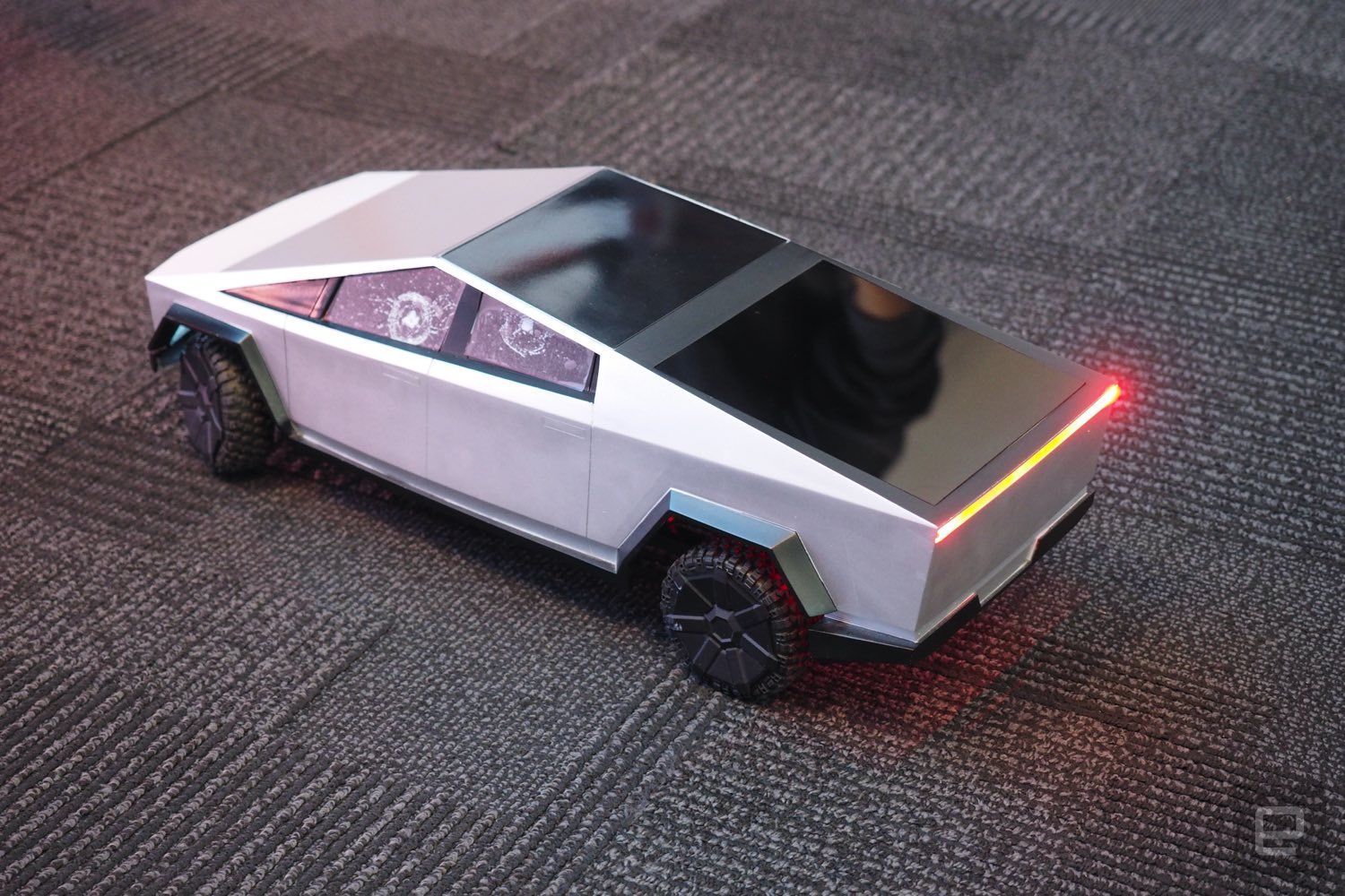 Hot Wheels RC Cybertruck