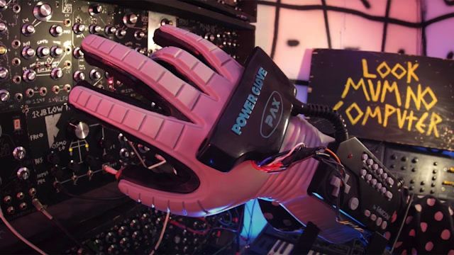 Power Glove